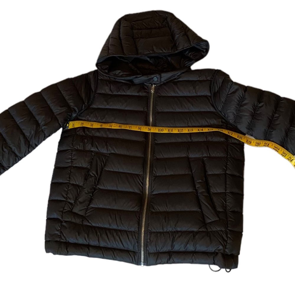 JNBY short black packable down-filled jacket, size small - Picture 2 of 7